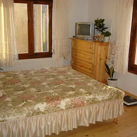 къща под наем Petrova Casa de hóspedes