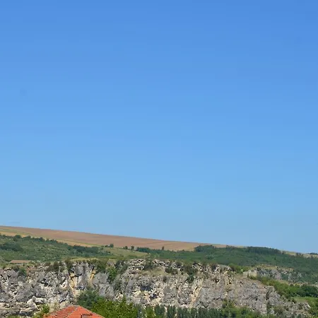 къща под наем Petrova *