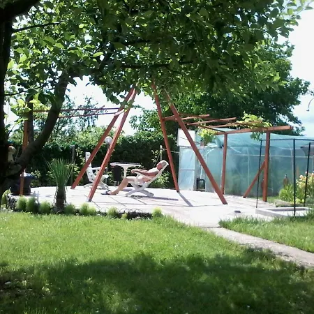 къща под наем Petrova Casa de hóspedes